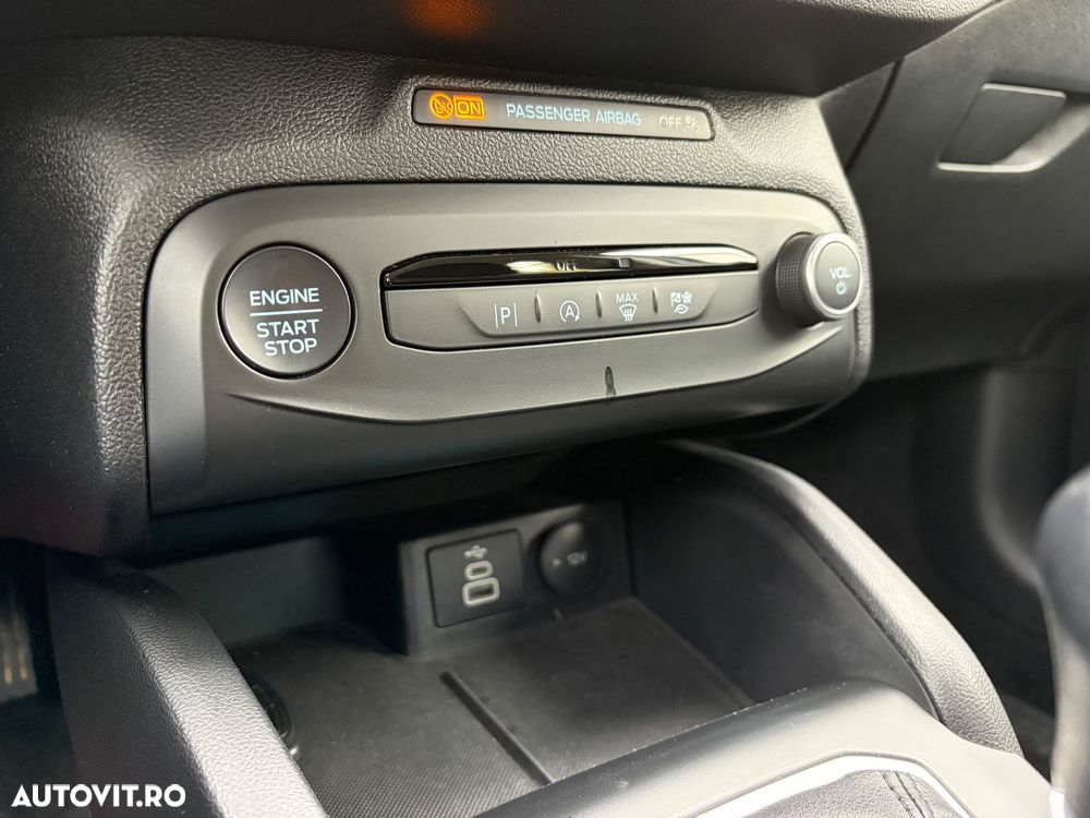 Ford Focus 1.0 EcoBoost MHEV Titanium - 30