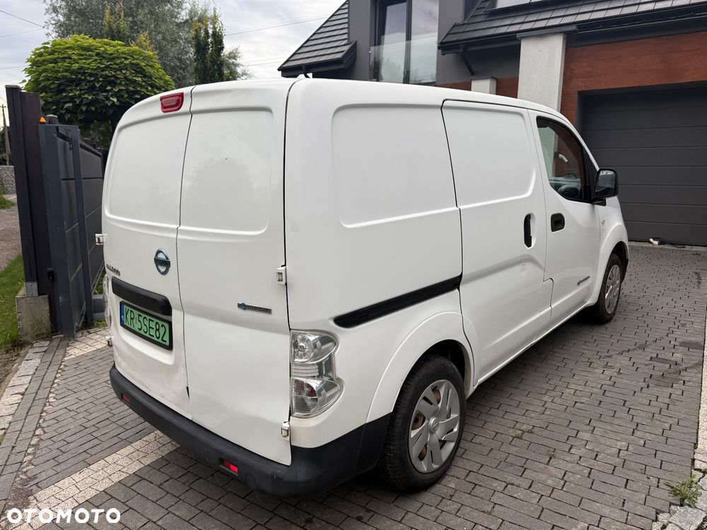 Nissan E-NV200 - 6