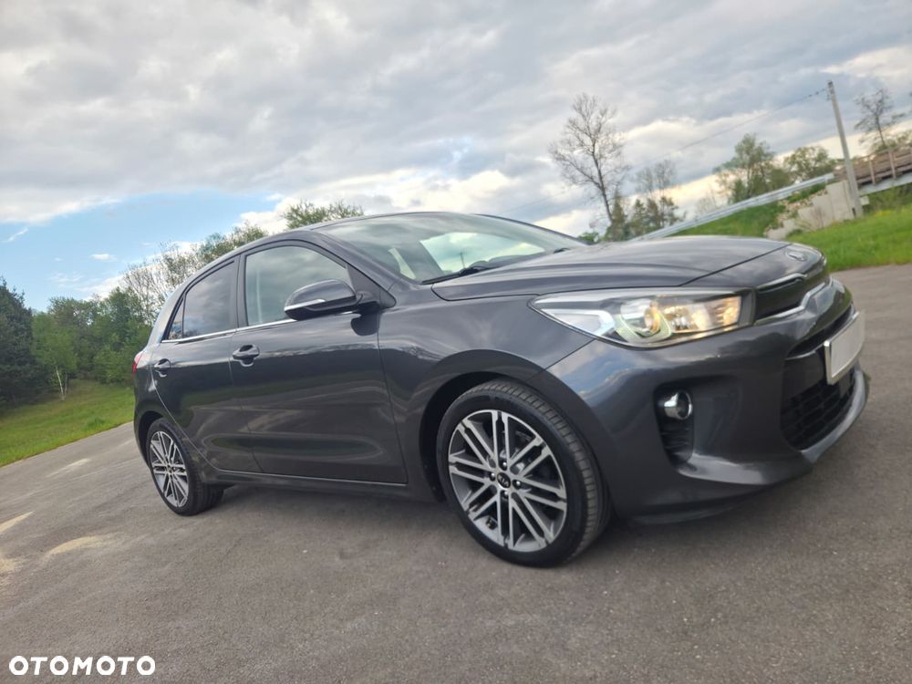 Kia Rio 1.4 L - 2