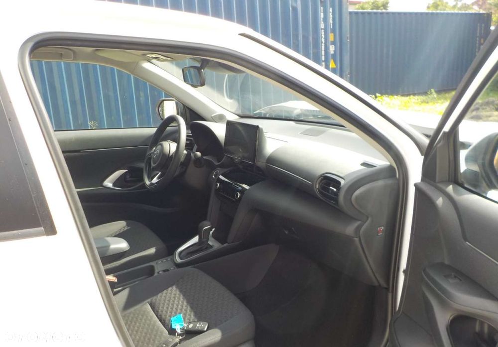 Toyota Yaris Cross - 19