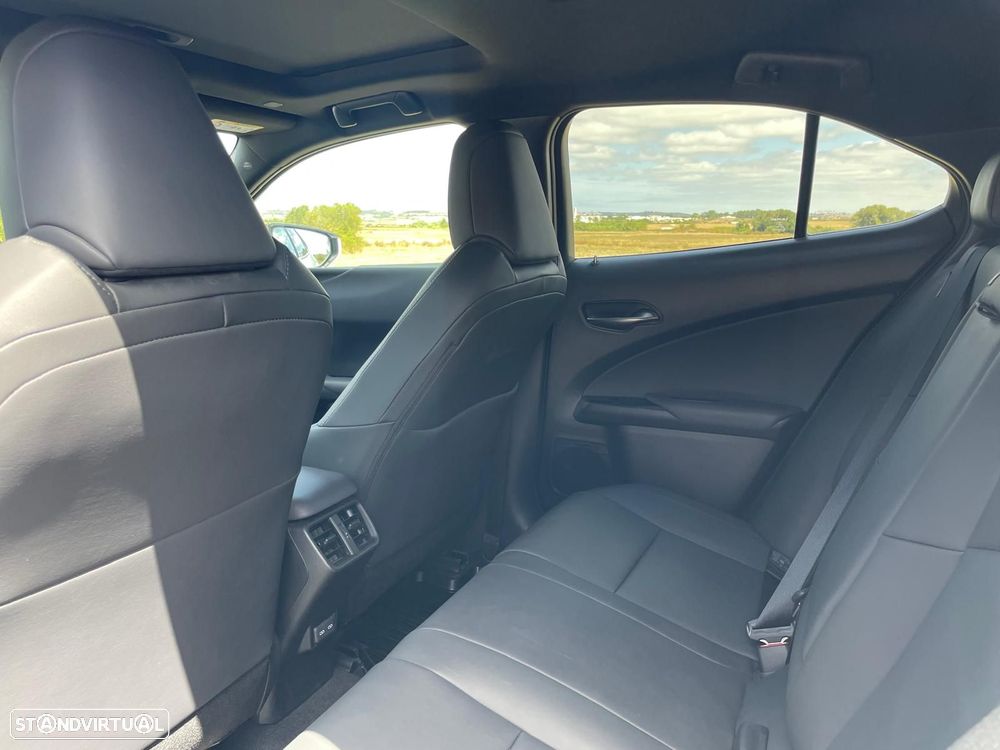 Lexus UX 250h Sport (Ecrã 12.3) - 12