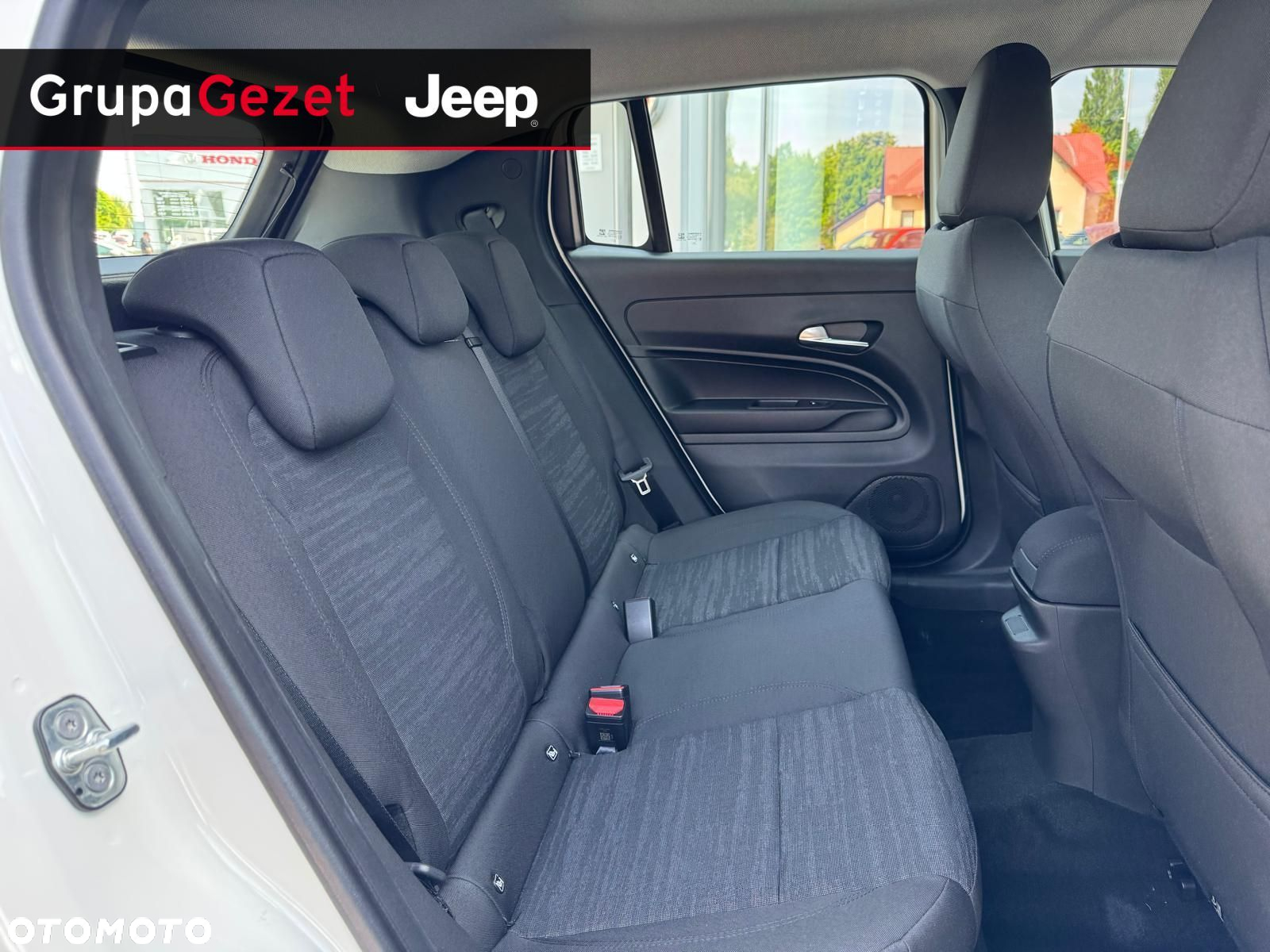 Jeep Avenger - 15