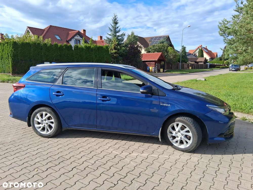 Toyota Auris - 4