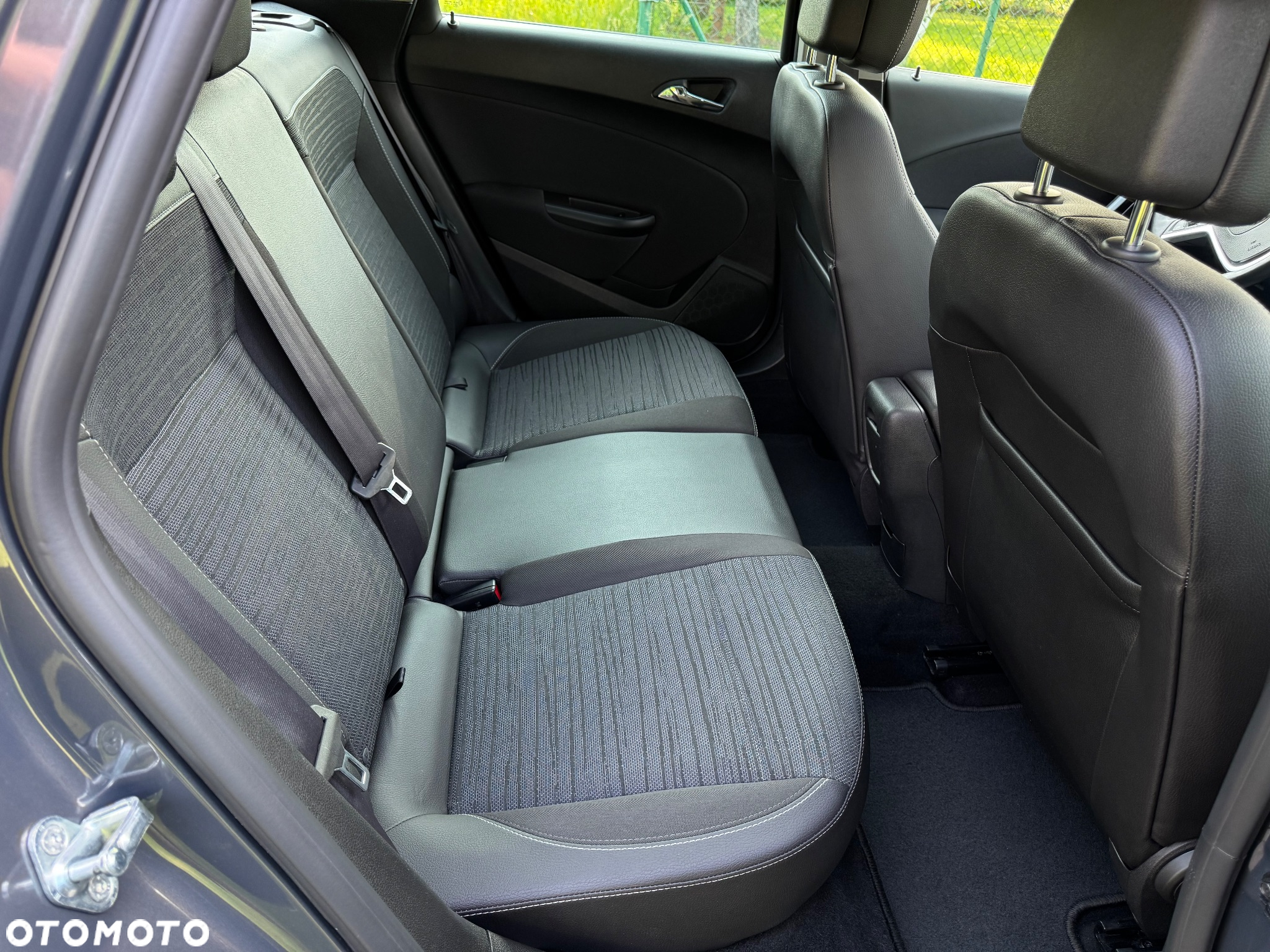 Opel Astra IV 1.4 T Energy EU6 - 19