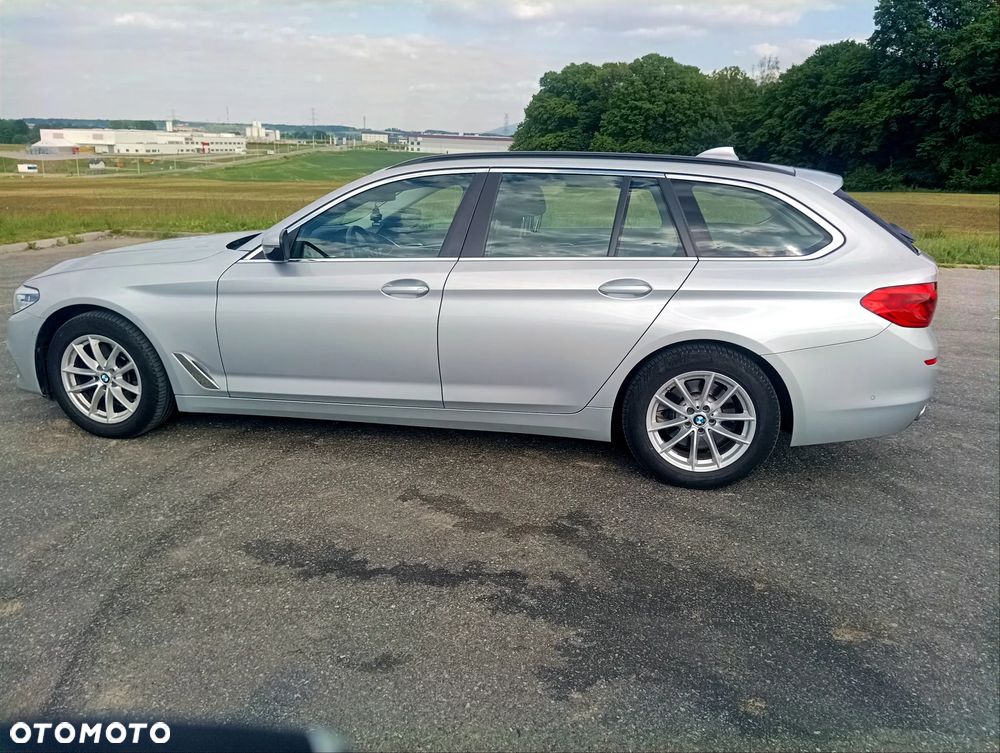BMW Seria 5 520d Efficient Dynamics - 8