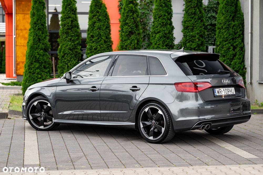 Audi A3 Sportback 2.0 TDI (clean diesel) quattro S tronic S line Sportpaket - 14