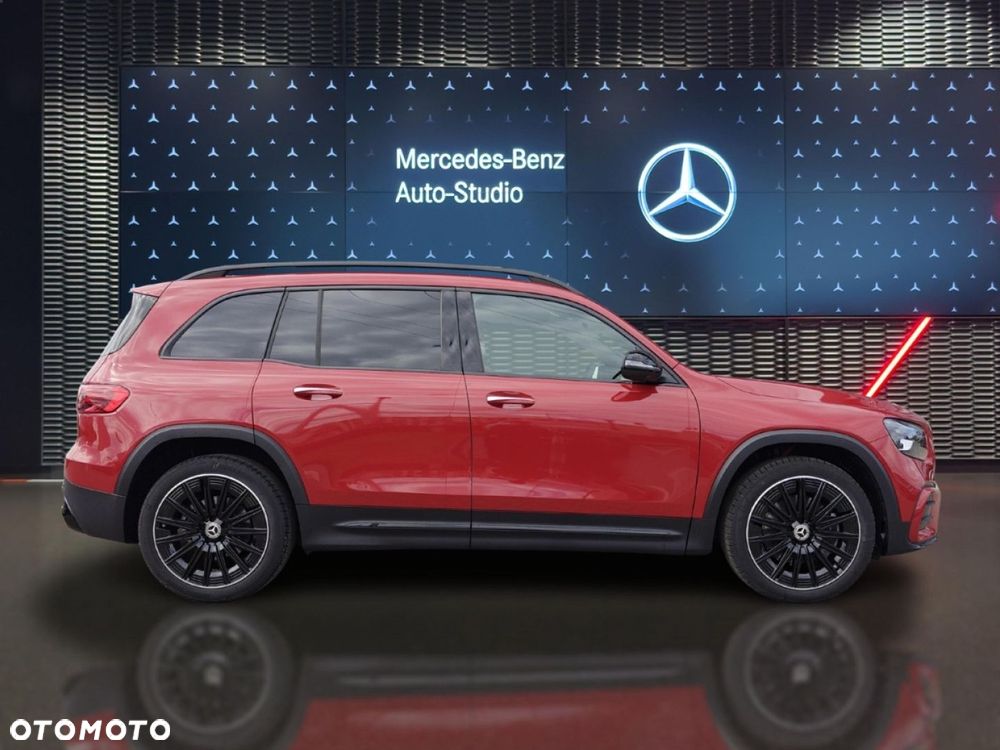 Mercedes-Benz GLB - 8
