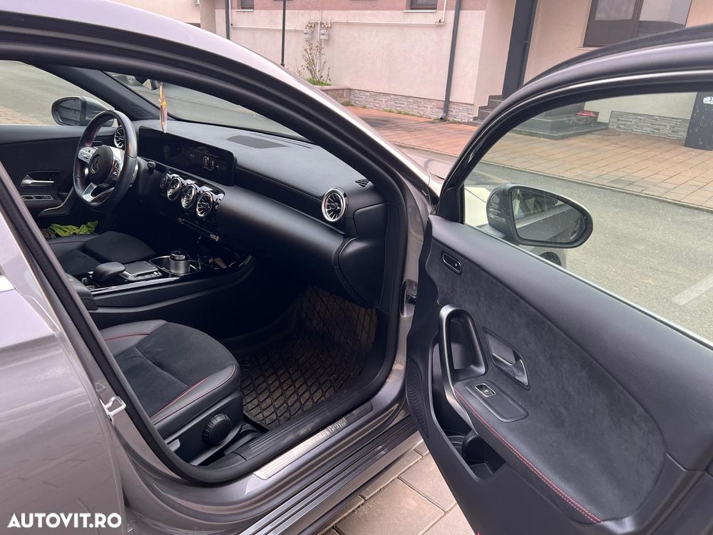 Mercedes-Benz A 200 7G-DCT AMG Line - 7