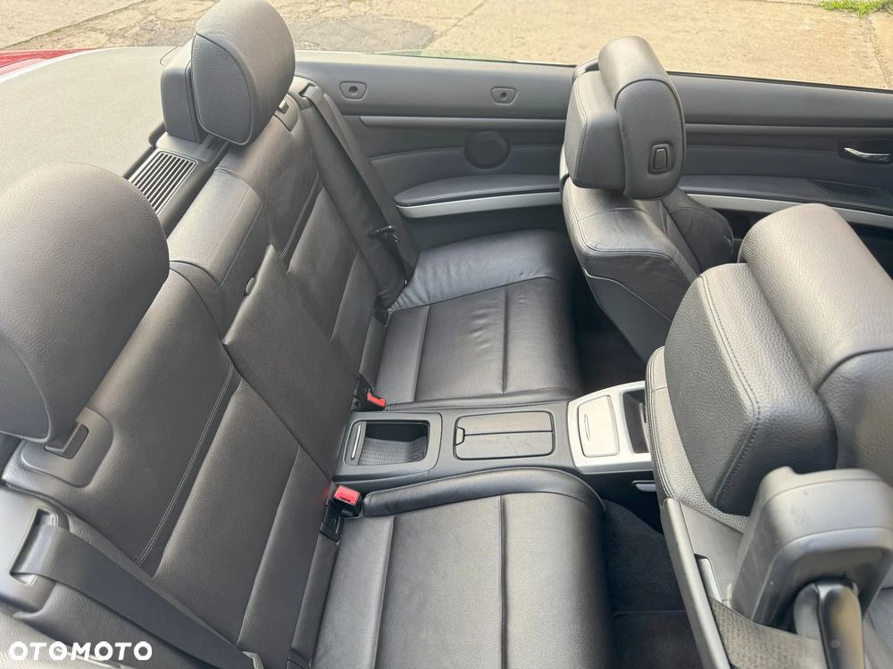 BMW Seria 3 320i - 15