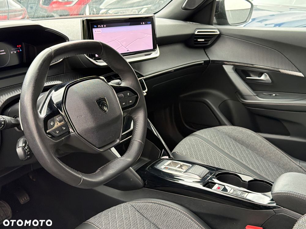 Peugeot 2008 BlueHDi 130 EAT8 Allure - 10
