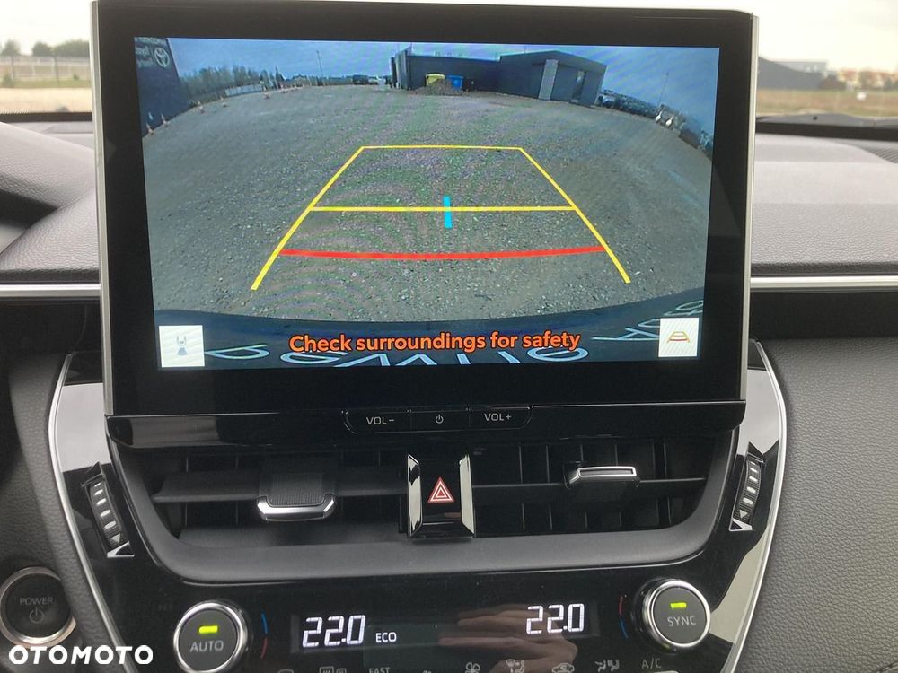 Toyota Corolla Cross - 24