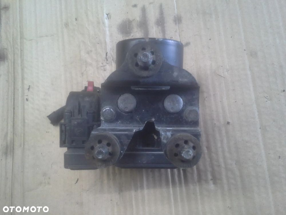 Skoda Octavia II pompa sterownik abs 1K0614117H  1K0907379P plus wtyczka z wiązką - 8