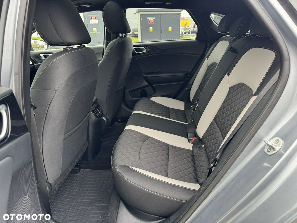 Kia ProCeed 1.6 CRDi DCT7 SCR GT LINE - 31