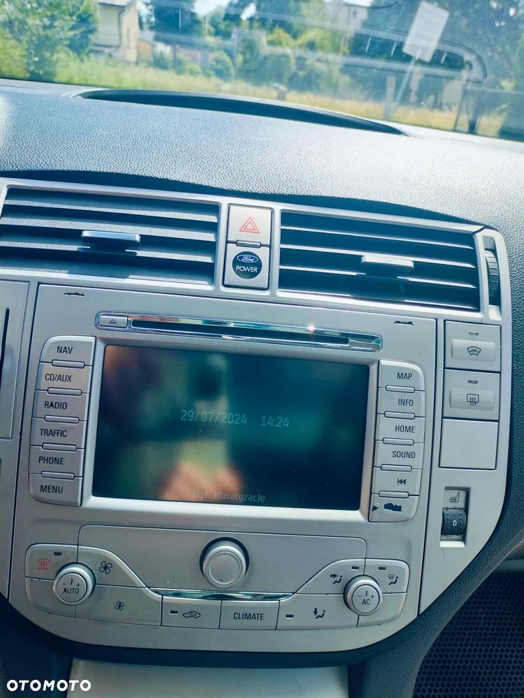 Ford Kuga 2.0 TDCi 4x4 Titanium - 10