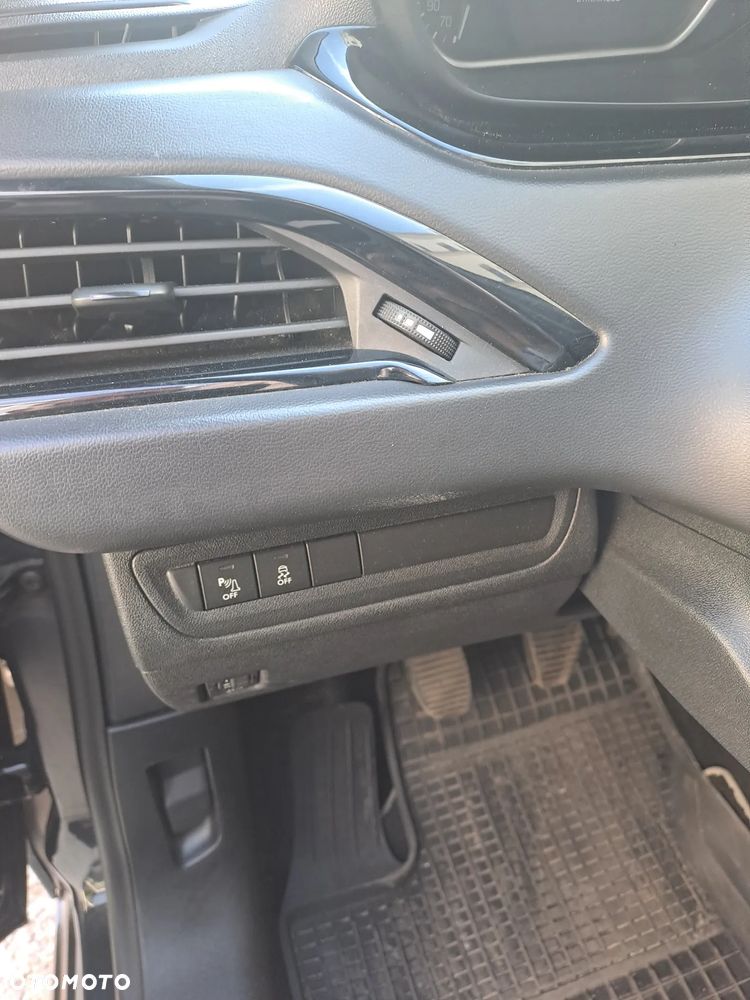 Peugeot 208 PureTech 82 Start & Stop Style - 15