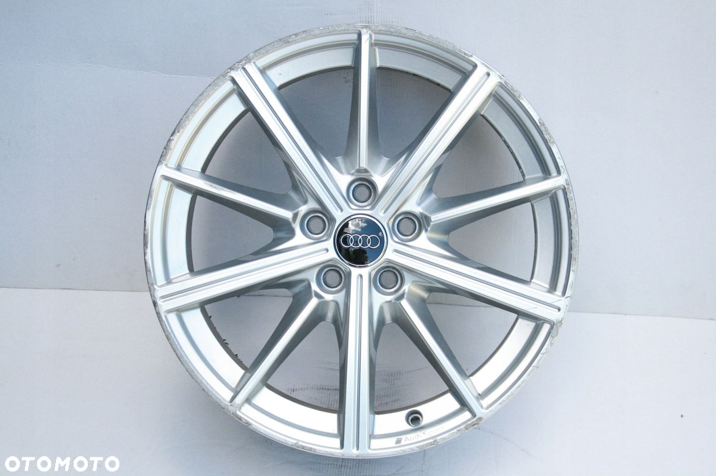 FELGA AUDI A3 S3 18 x 8 et46 OE 8Y0601025M ORYGINALNA PROSTA - 1
