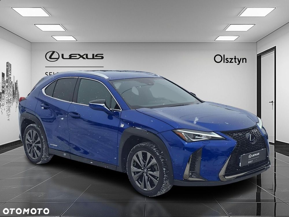 Lexus UX - 8