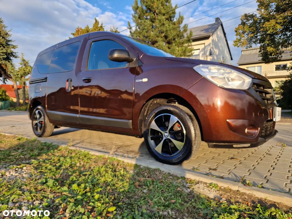 Dacia Dokker 1.6 SCe Celebration - 11