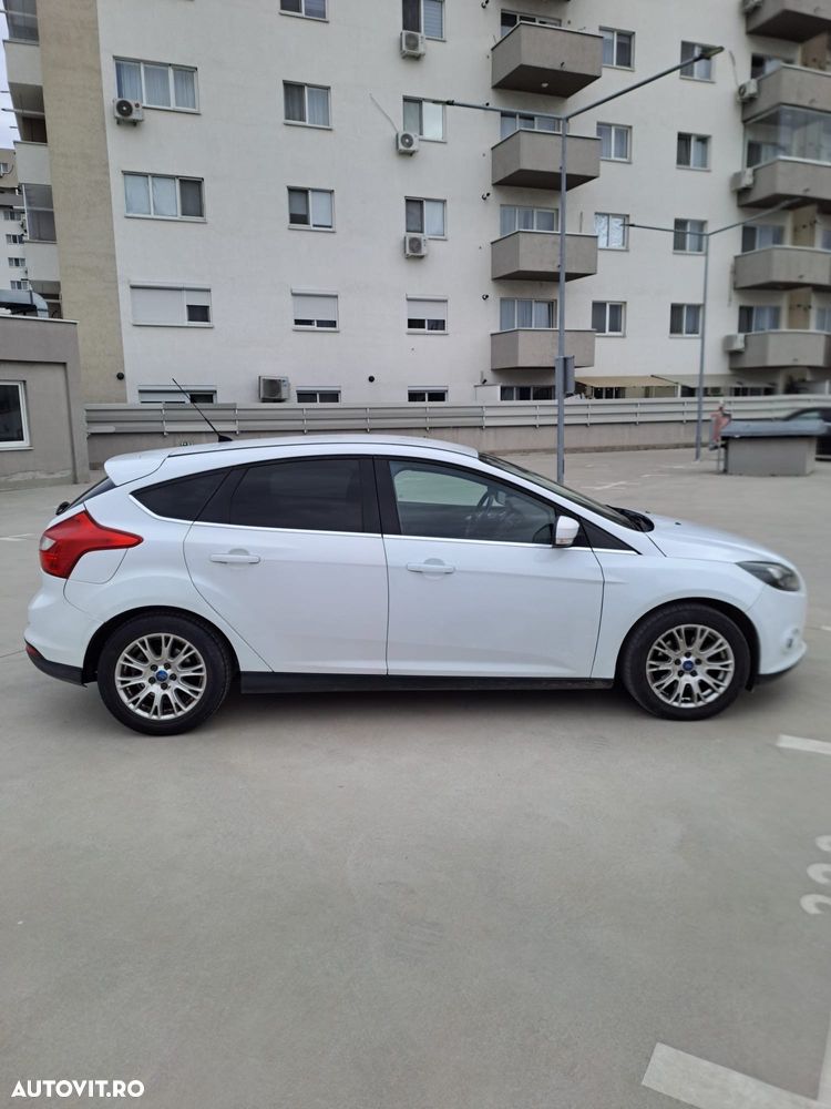 Ford Focus 1.6 TDCI DPF Titanium - 3
