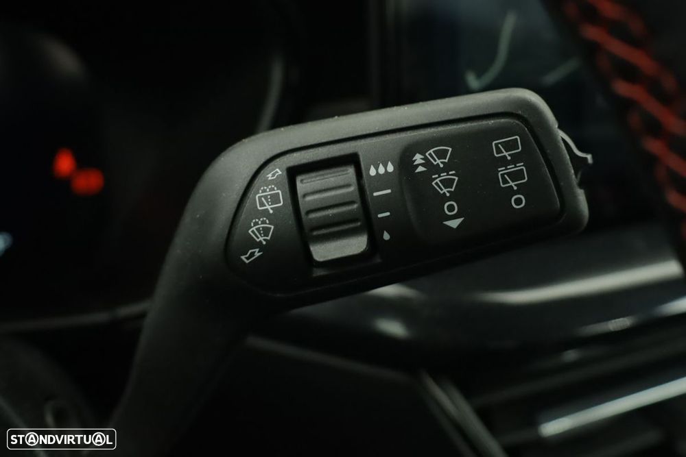 Ford Focus 1.0 EcoBoost MHEV ST-Line X - 17