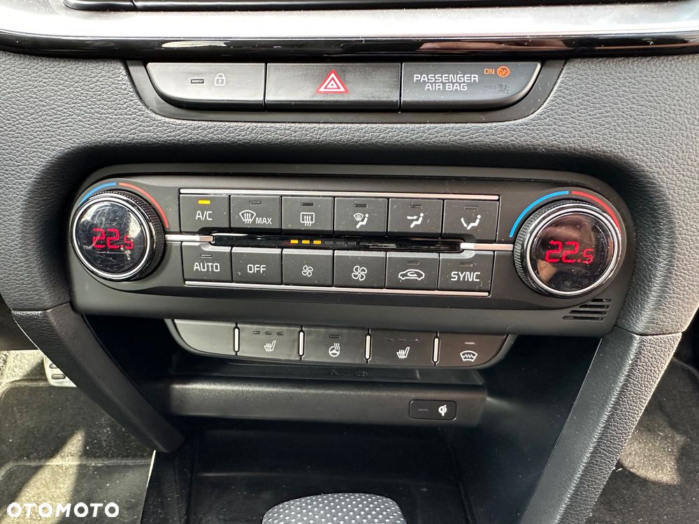 Kia ProCeed 1.6 T-GDI GT DCT - 10
