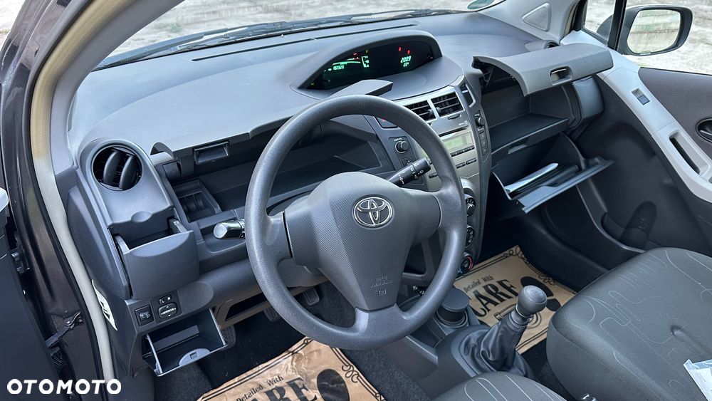 Toyota Yaris 1.33 VVT-i Cool - 30