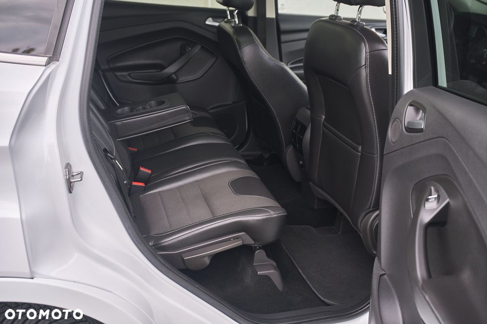 Ford Kuga 2.0 TDCi 2x4 Individual - 24