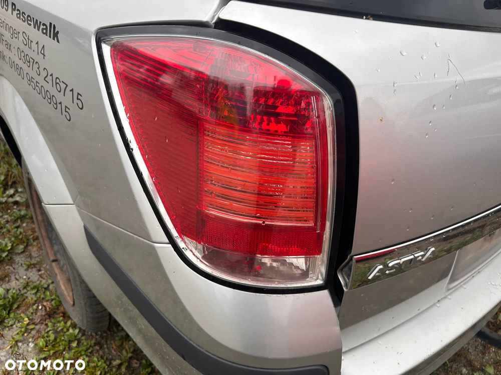 ASTRA III 3 LAMPA TYL PRAWA LEWA KOMBI - 1