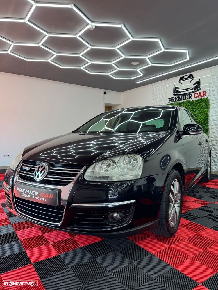VW Jetta 1.9 TDi BlueM. Confortline - 1