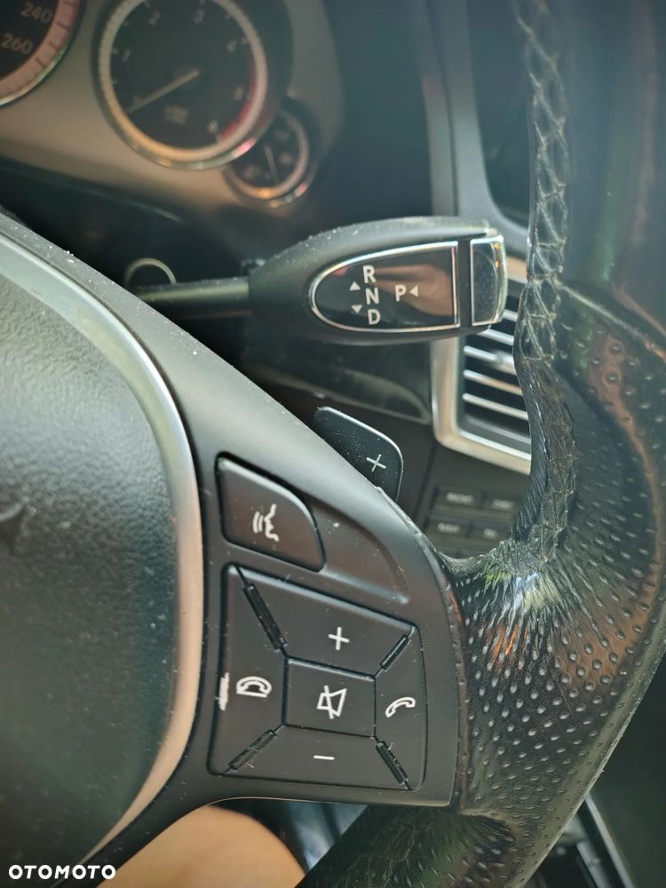 Mercedes-Benz Klasa E 250 CDI 4-Matic BlueEff - 23