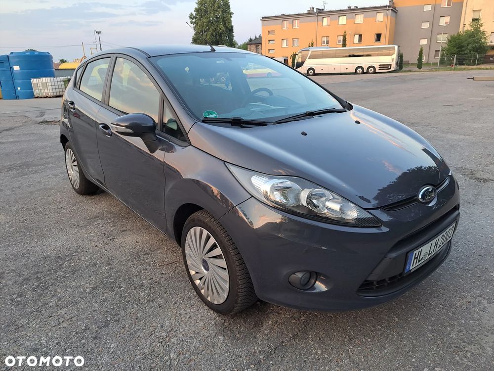 Ford Fiesta - 2