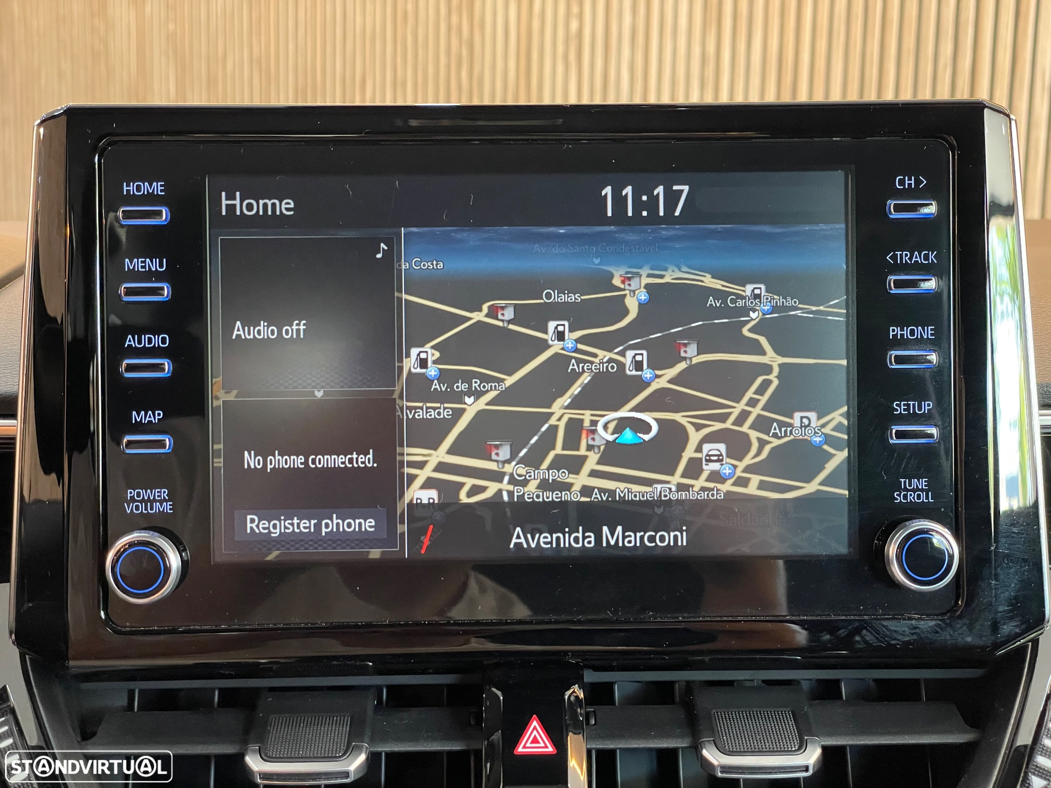 Toyota Corolla 1.8 Hybrid Exclusive - 16