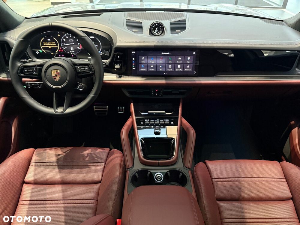 Porsche Cayenne - 30