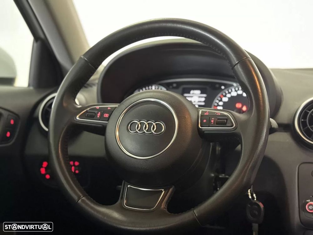 Audi A1 Sportback 1.6 TDI Advance - 24