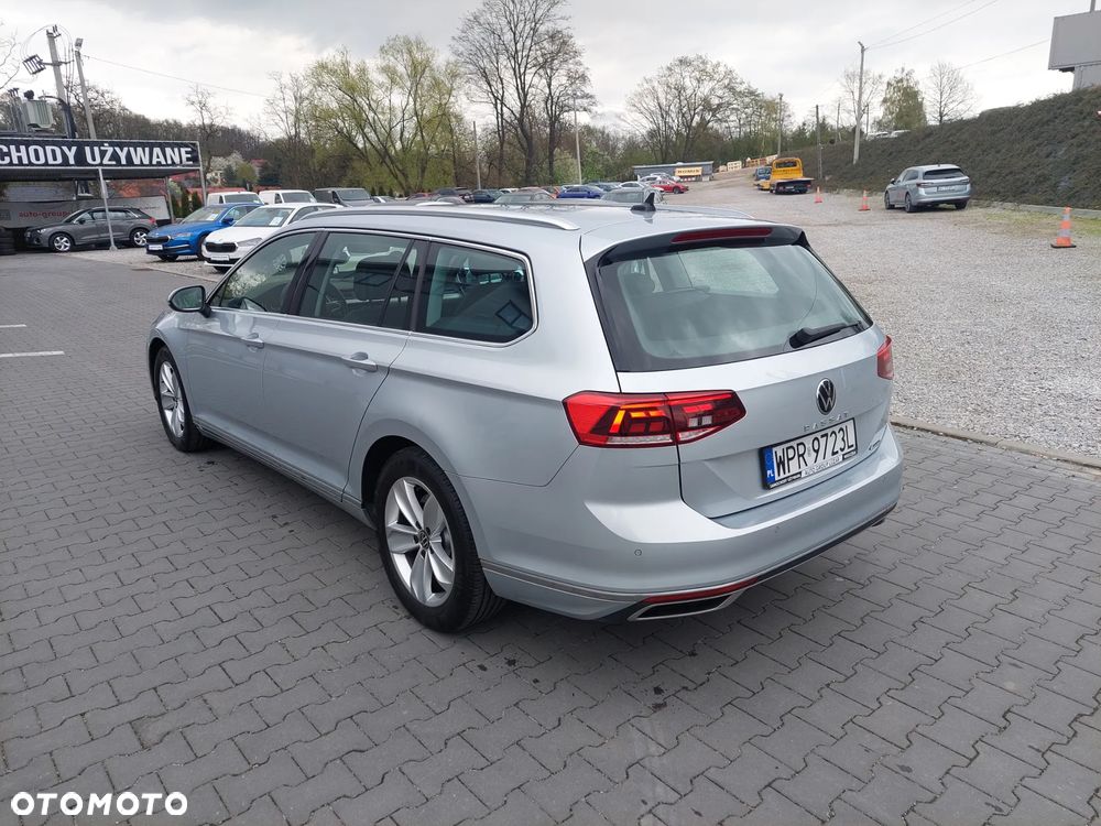 Volkswagen Passat - 5