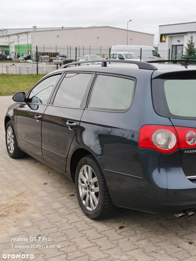 Volkswagen Passat 2.0 TDI Comfortline DSG - 3