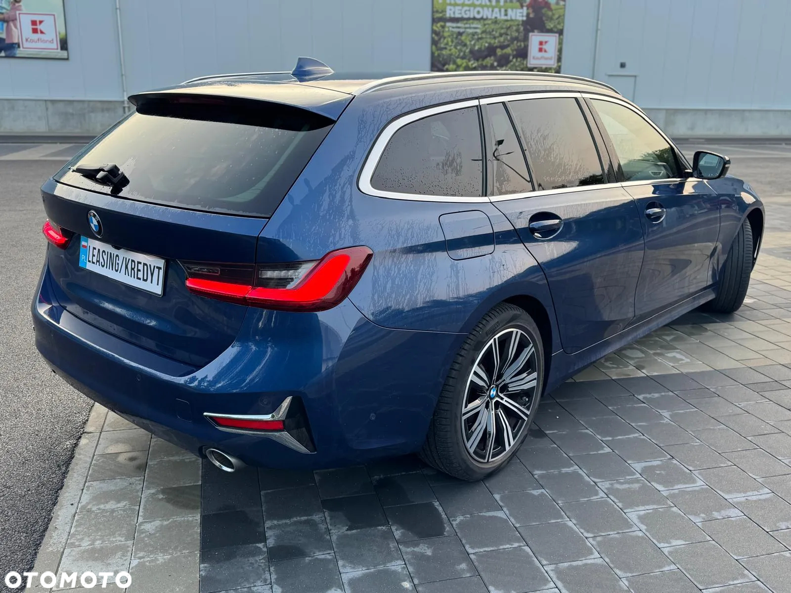 BMW Seria 3 320d xDrive Luxury Line sport - 9