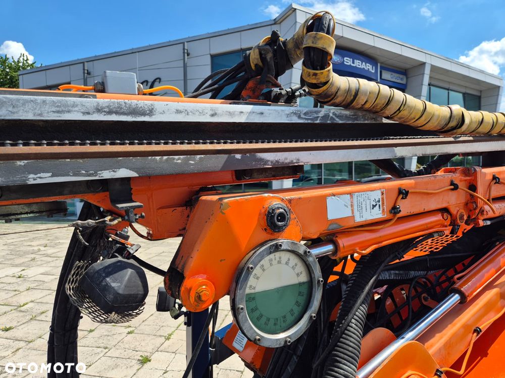 Sandvik Tamrock COMMANDO 120R 4X4 / WIERTNICA DO SKAŁ / SERWISOWANA / 1 WŁ / PEŁNA DOKUMENTACJA / WIELE CZĘŚCI ZAMIENNYCH / ZDALNE STEROWANIE / SILNIK CAT / TRANSPORT / NOWE OPONY - 28