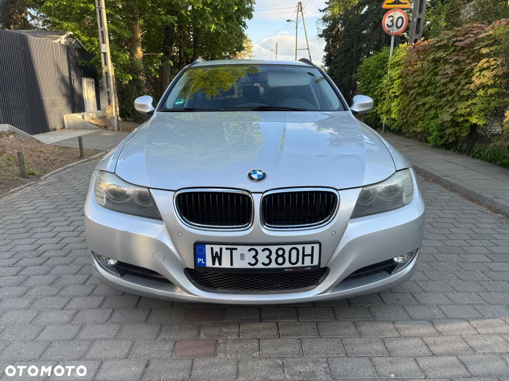 BMW Seria 3 320d DPF Edition Exclusive - 4
