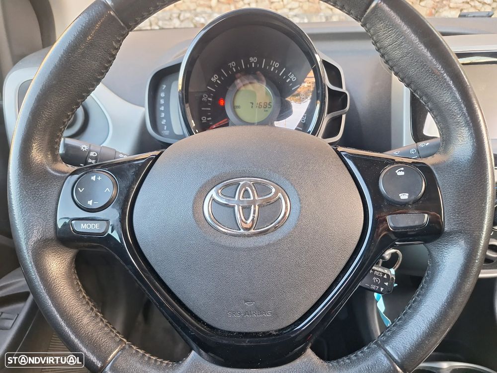 Toyota Aygo 1.0 X-Play+AC+X-Touch - 12