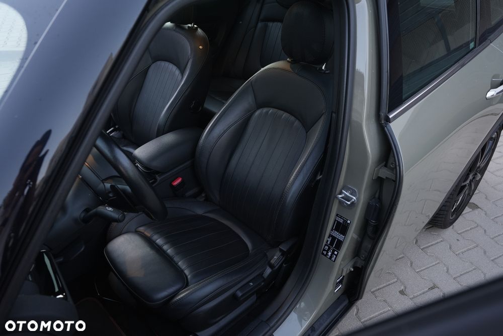 MINI John Cooper Works - 11