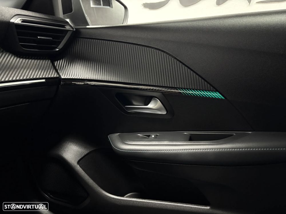 Peugeot 208 1.2 PureTech Allure EAT8 - 12