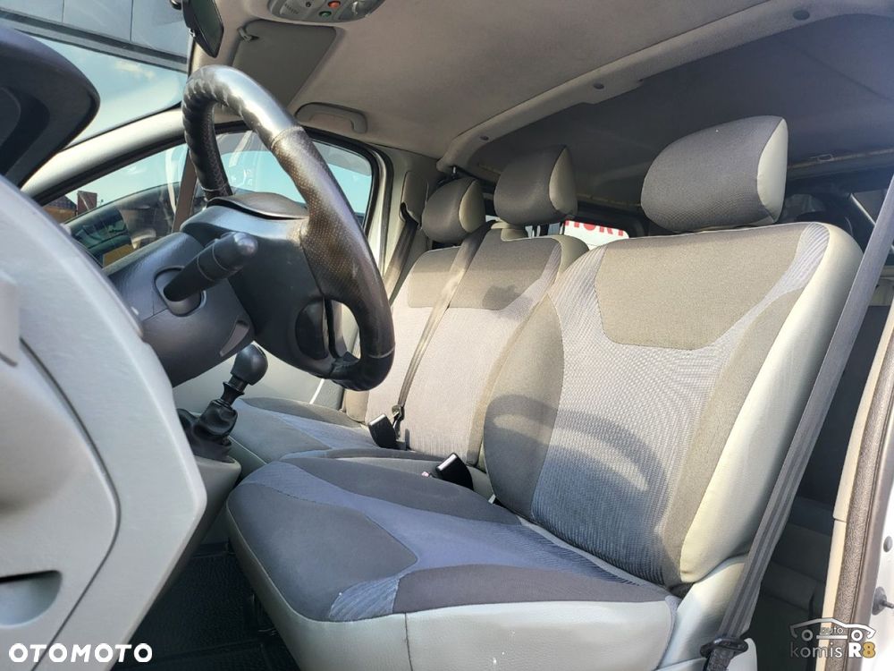 Opel Vivaro - 22