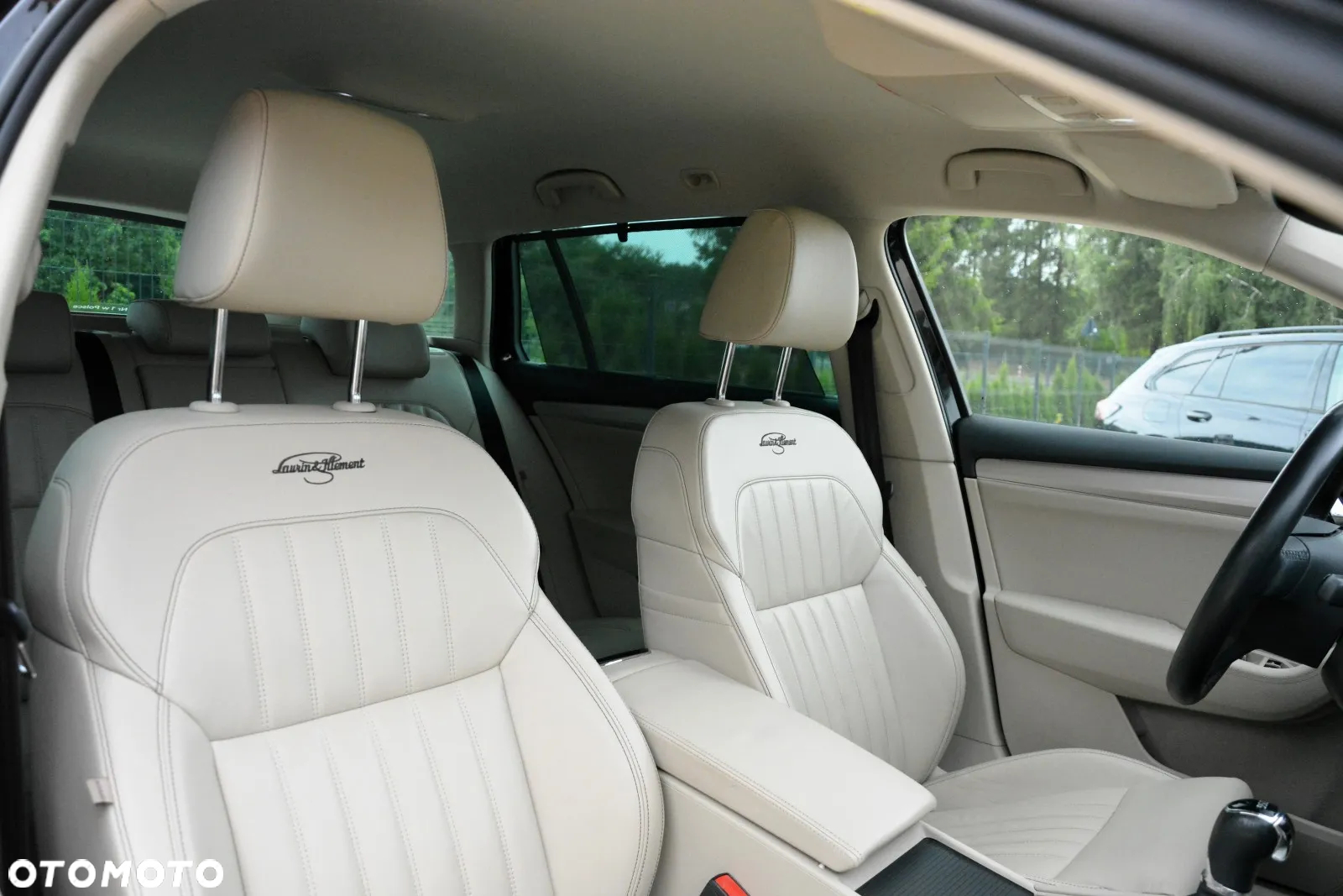Skoda Superb 2.0 TDI SCR L&K DSG - 16