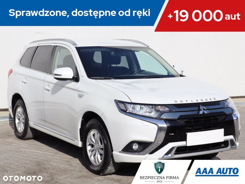 Mitsubishi Outlander - 1