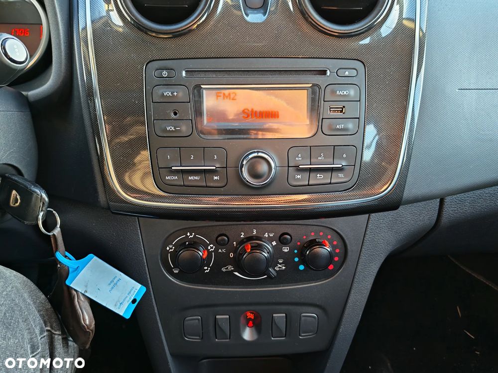 Dacia Sandero SCe 75 Acces - 16