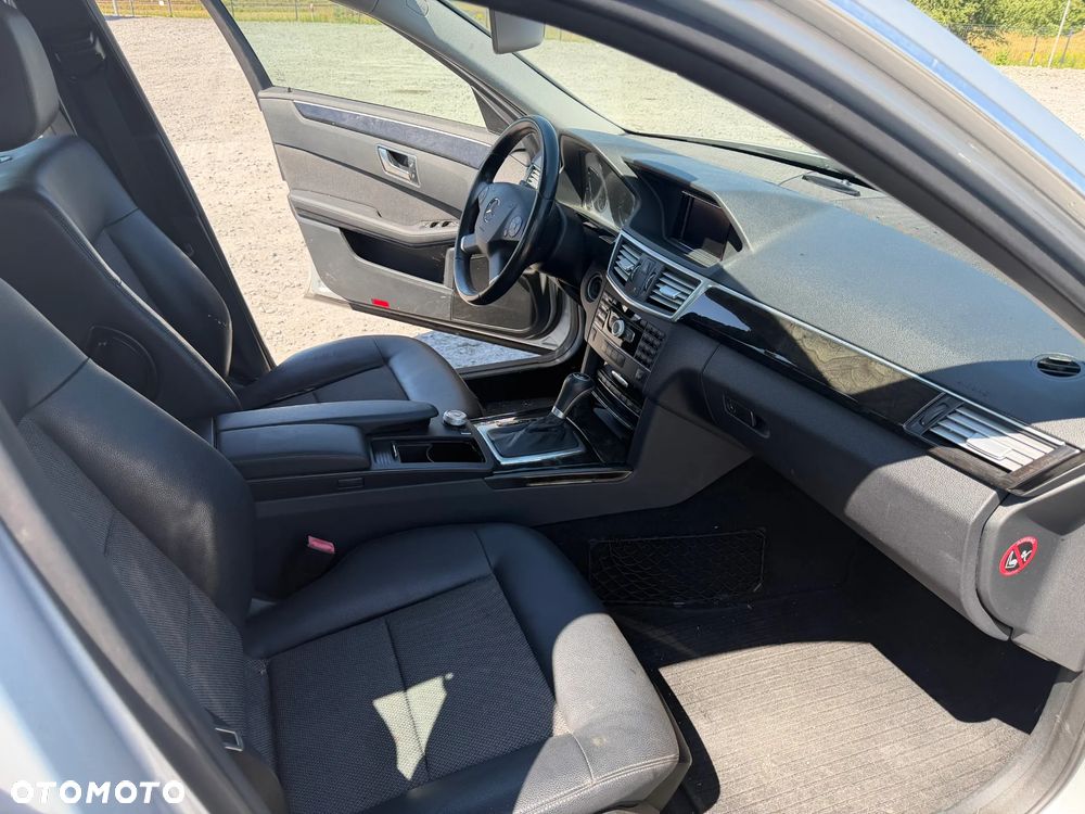 Mercedes-Benz Klasa E 200 CDI DPF BlueEFFICIENCY Automatik Avantgarde - 12