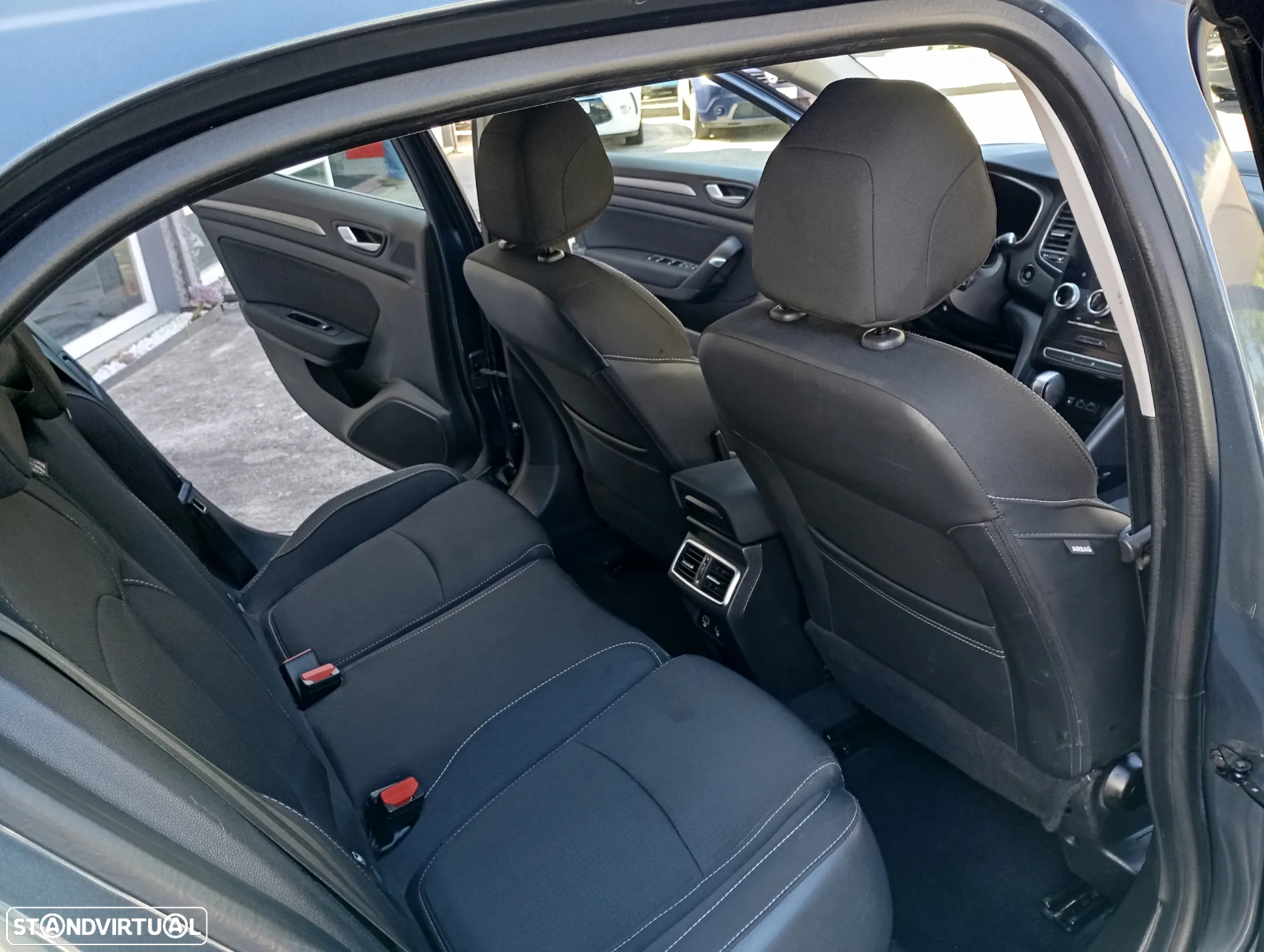Renault Mégane 1.6 Plug-In Equilibre - 10