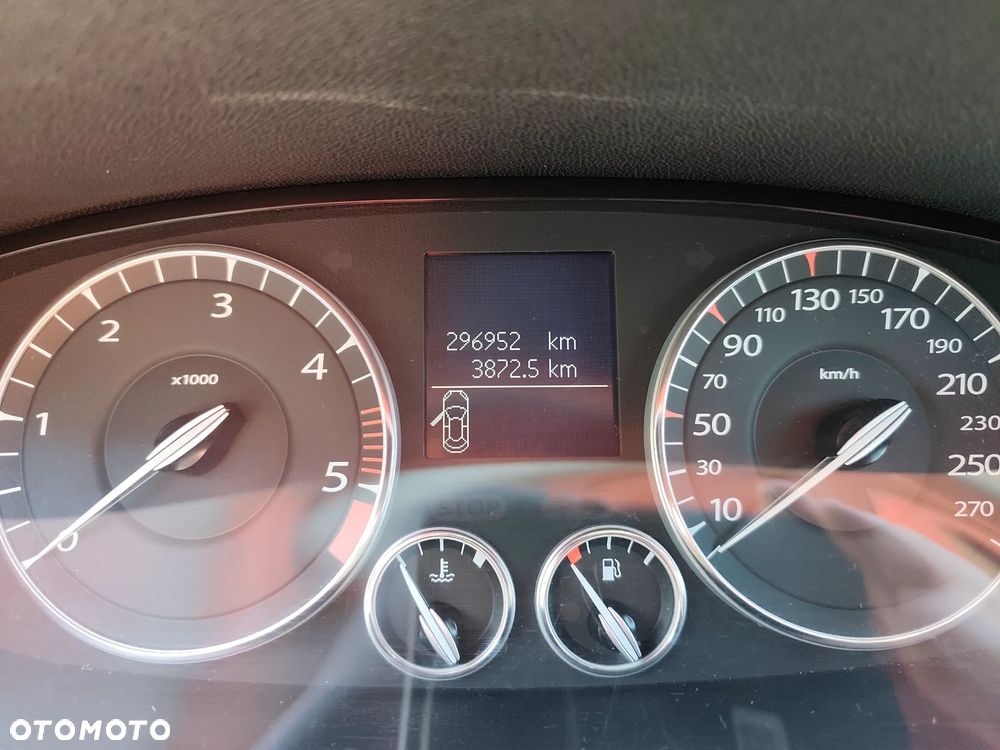 Renault Laguna 2.0 dCi FAP Privilege - 5