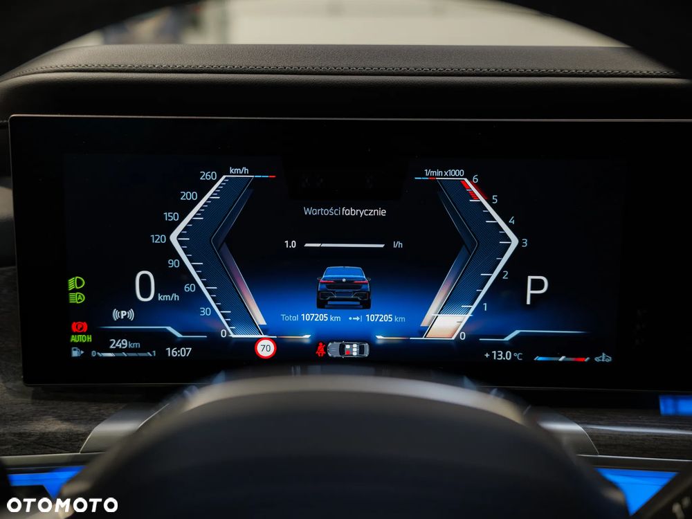 BMW Seria 7 740d xDrive sport - 24